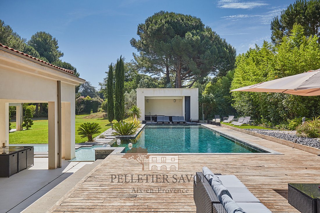 Estate in Granettes-Jauberte-Sainte Anne, Aix-en-Provence, France 2 - 18261293