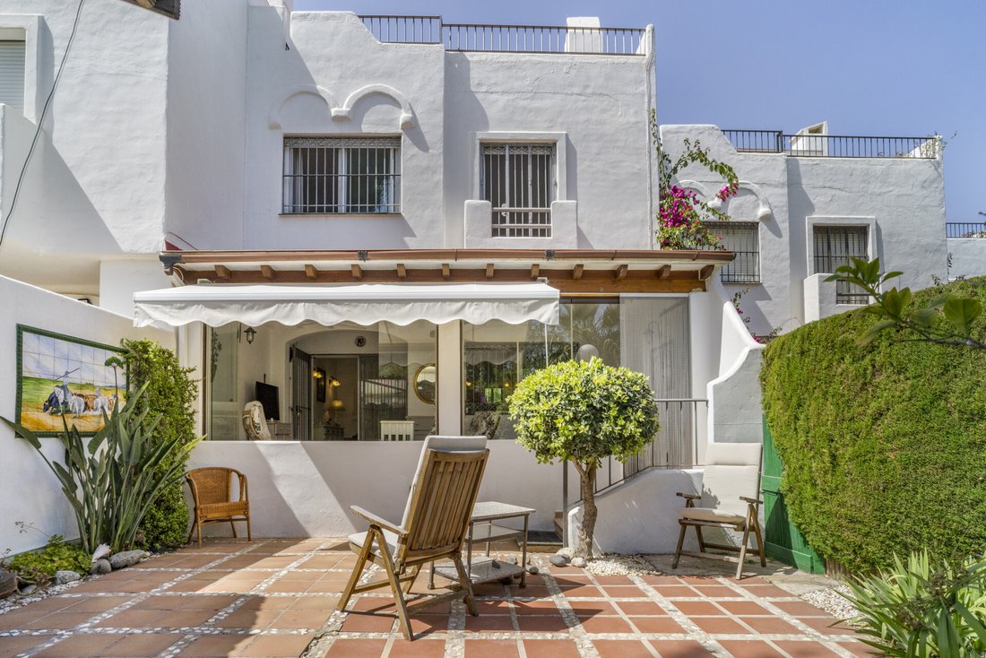 Townhouse in Estepona, Andalusia, Spain 1 - 18260359