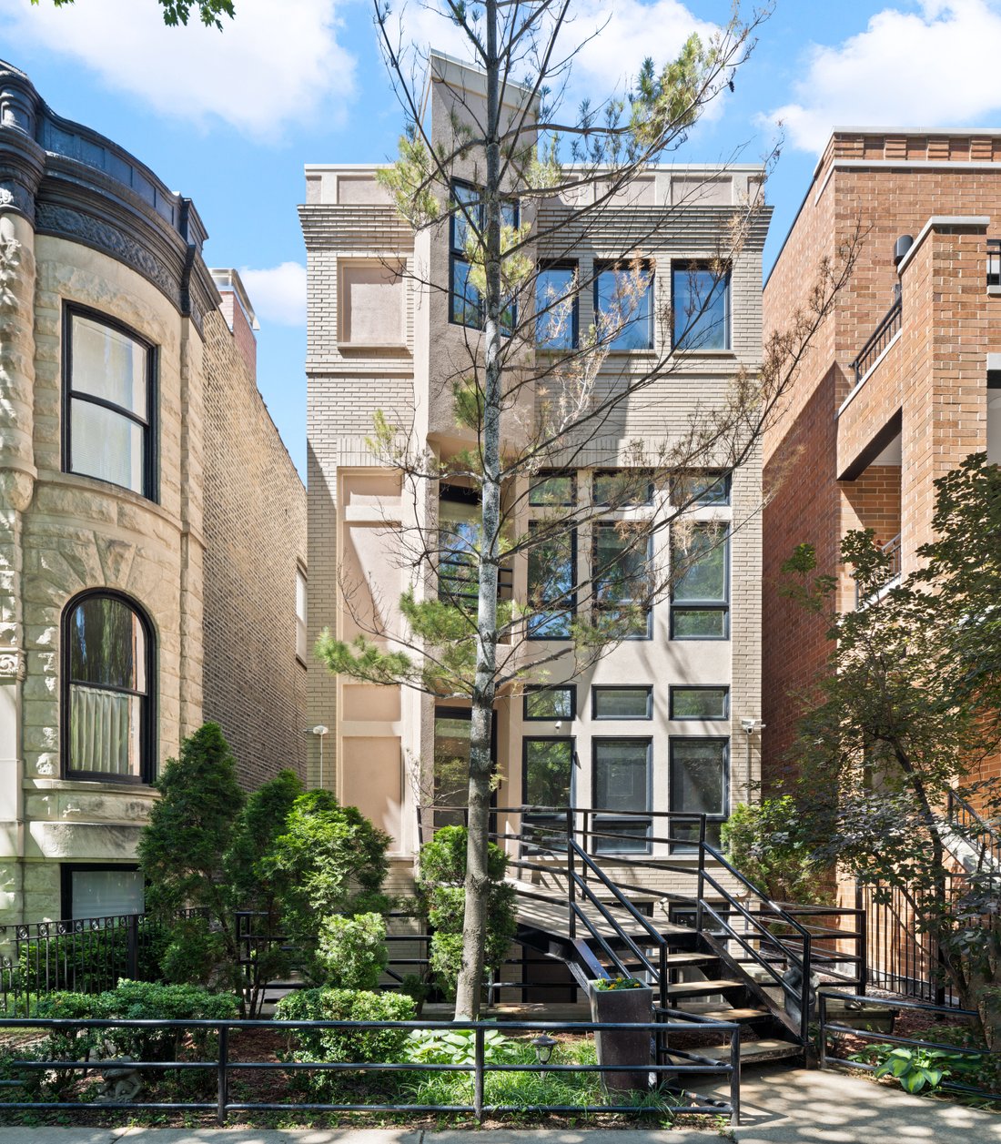 House in Chicago, Illinois, United States 1 - 18263933