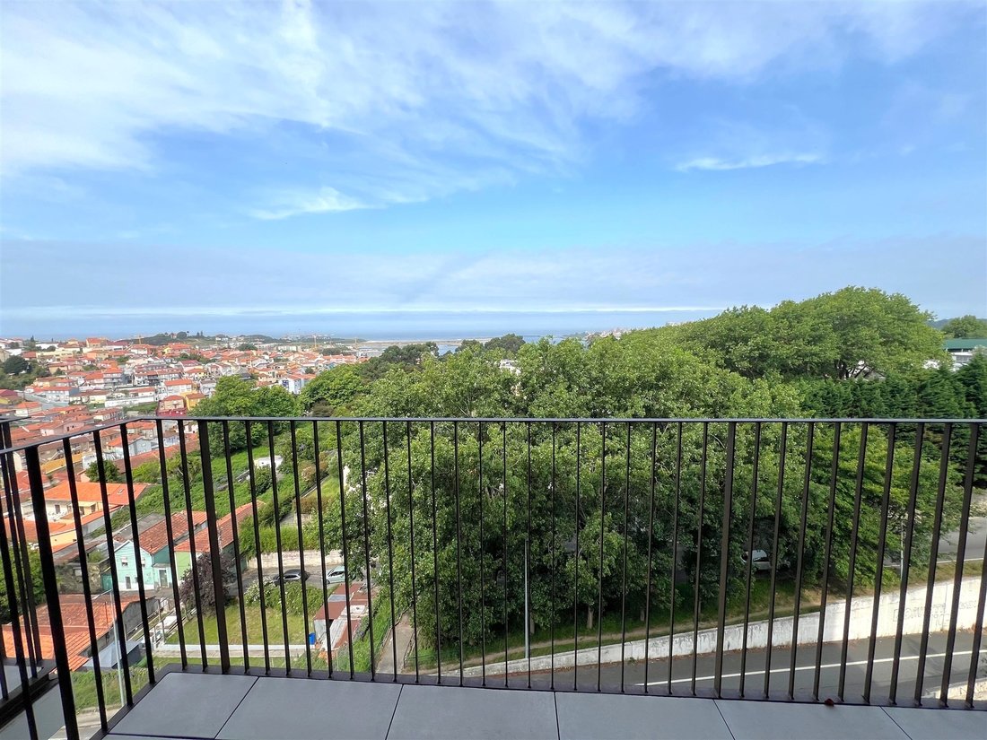 Apartment in Santa Marinha e Sao Pedro da Afurada, Porto District, Portugal 3 - 18266157