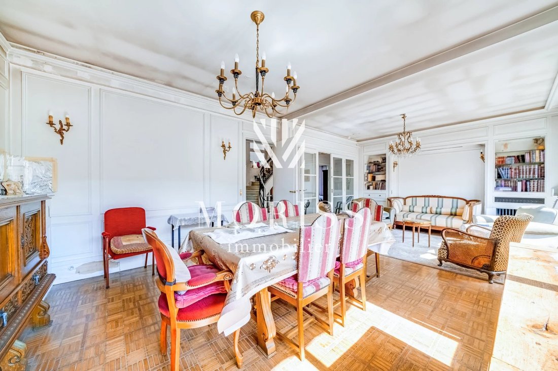 House in Manin-Jaurès, Paris 19e Arrondissement, Paris 3 - 18260425