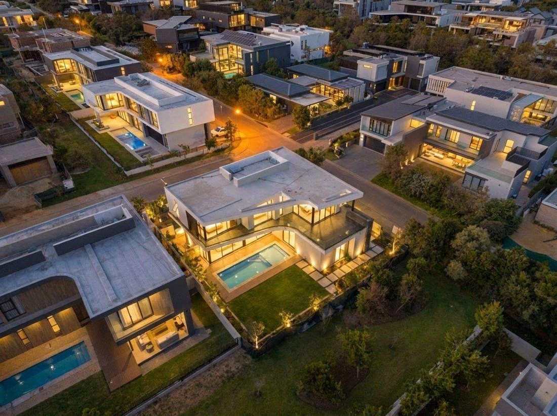 House in Halfway House Estate, Gauteng, South Africa 1 - 18260356