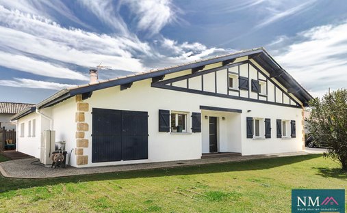 House in Urcuit, Nouvelle-Aquitaine, France 1
