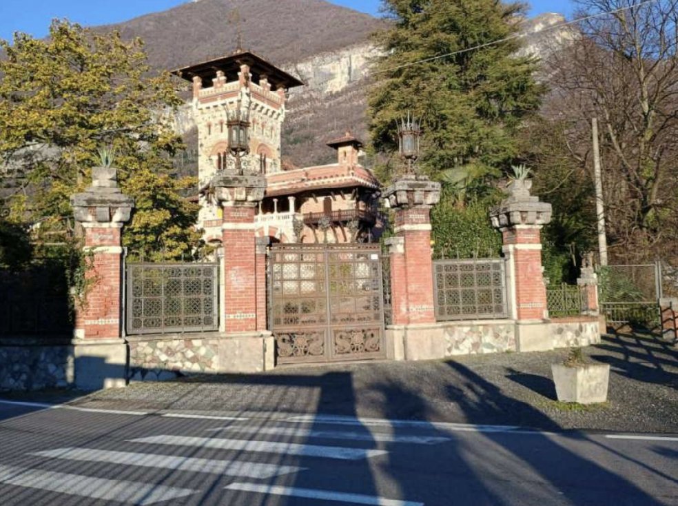 Villa in Lenno, Lombardy, Italy 2 - 18260328