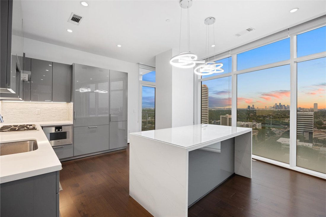 Condo in Houston, Texas, United States 5 - 18248295
