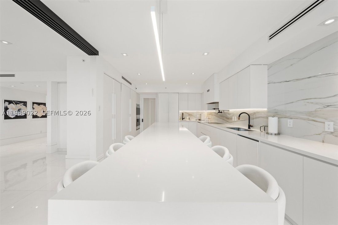 Condo in Bal Harbour, Florida, United States 1 - 17666678