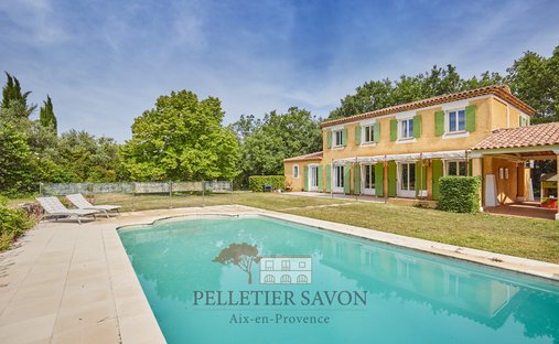 House in Le Puy-Sainte-Réparade, Provence-Alpes-Côte d'Azur, France 1
