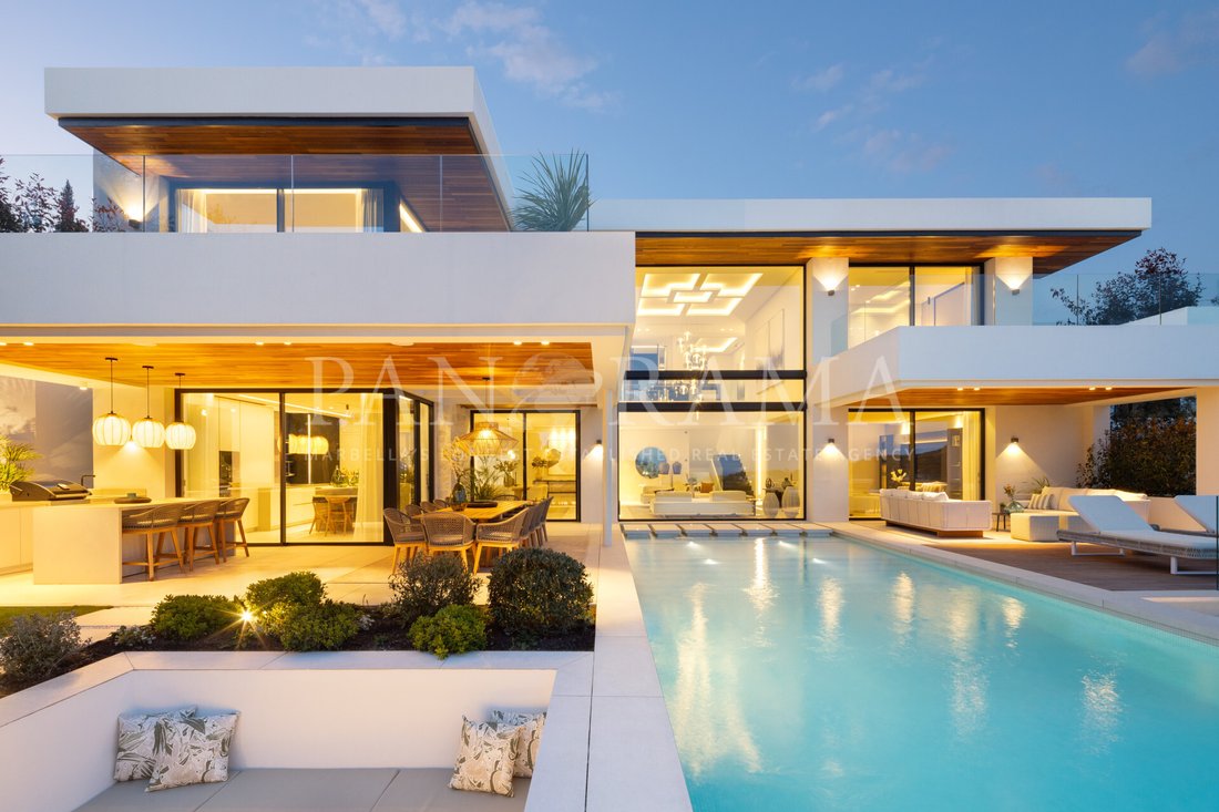 Villa in La Quinta, Benahavis, Andalusia 1 - 15831414