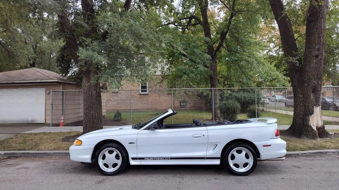 Cabriolet in Chicago, IL, United States 4 - 18262730