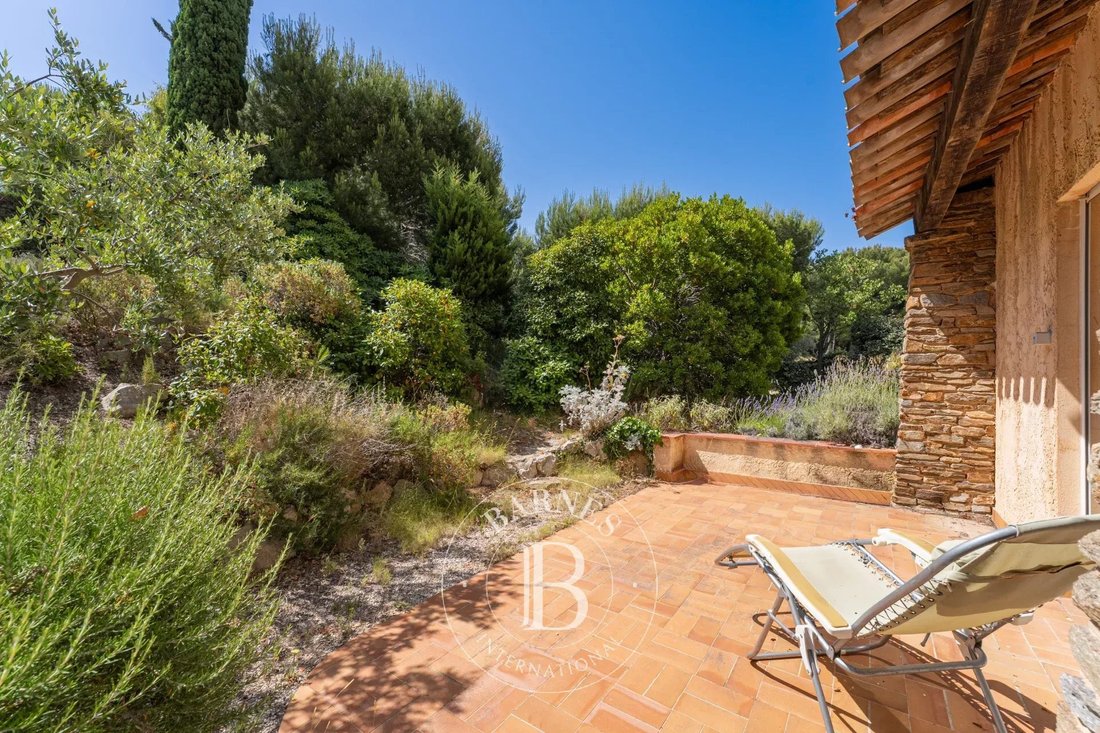 Villa in Est Reganat Destral, Carry-le-Rouet, France 3 - 18262289