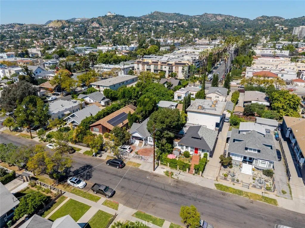 Los Angeles, California, United States 4 - 18264833