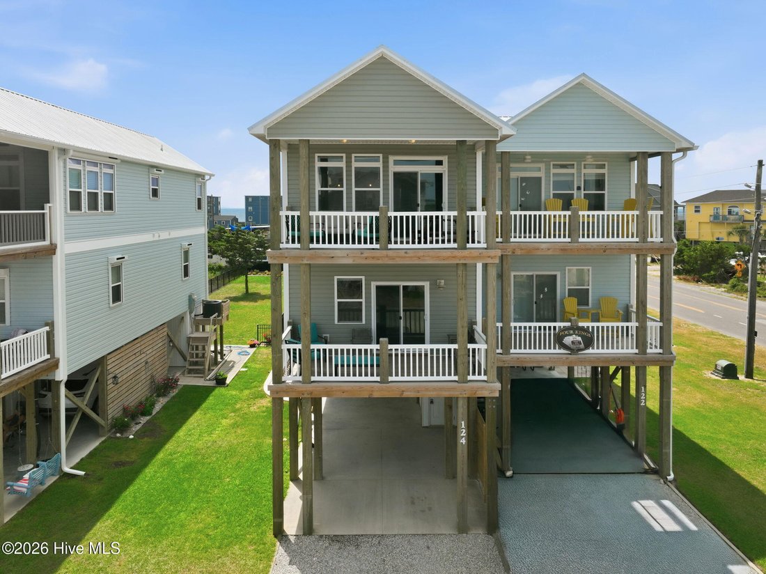 Townhouse in North Topsail Beach, North Carolina, United States 1 - 18260705