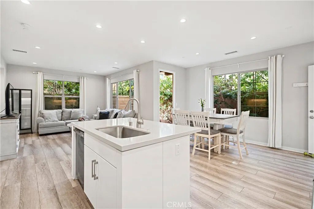 Condo in Irvine, California, United States 4 - 18264843