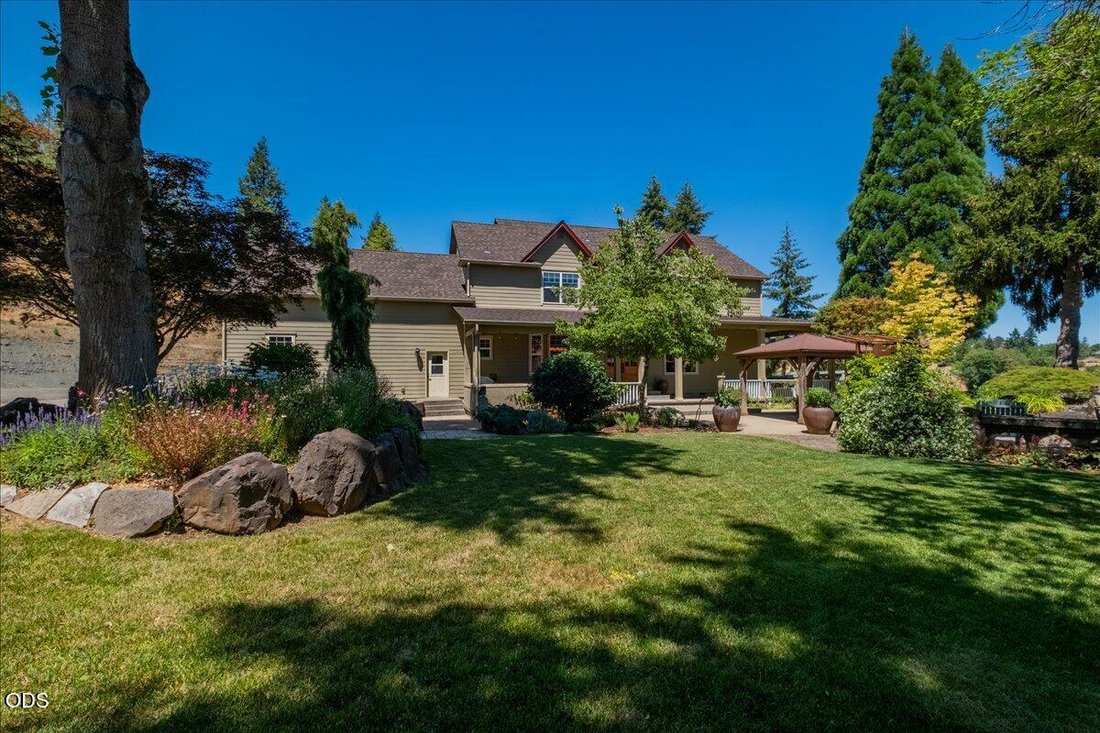 House in Oakland, Oregon, United States 4 - 18263068