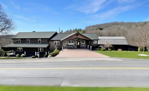 House in Mahaffey, Pennsylvania, United States 1
