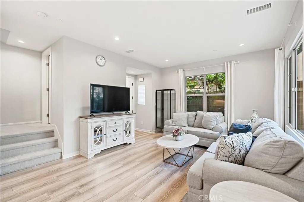 Condo in Irvine, California, United States 3 - 18264843