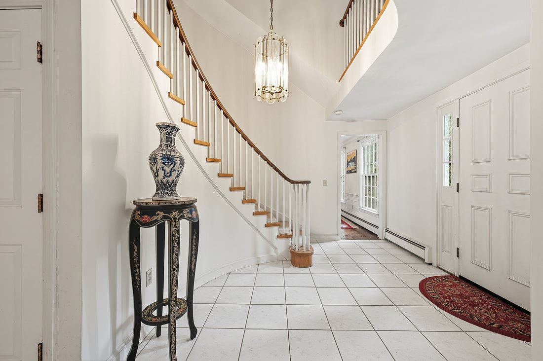 House in Westborough, Massachusetts, United States 4 - 18262397