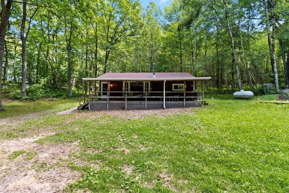 House in Waupaca, Wisconsin, United States 3 - 18263542