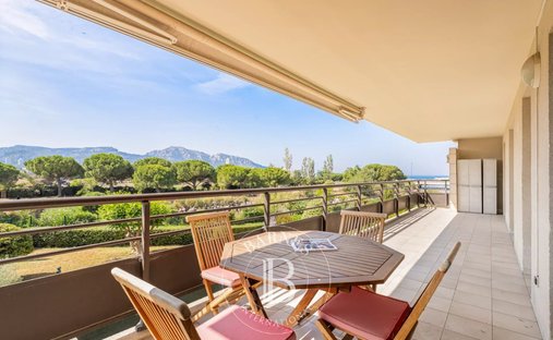 Apartment in La Plage, 8e Arrondissement, Marseille 1