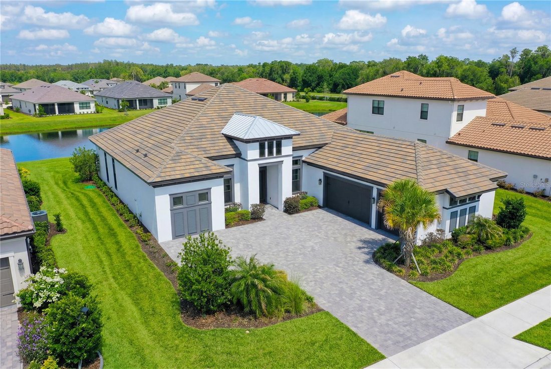 House in Zephyrhills, Florida, United States 5 - 18264329