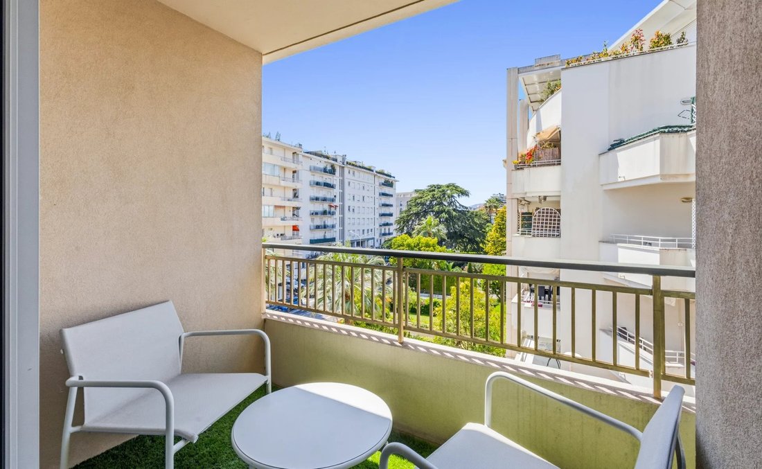 Apartment in La Californie, Cannes, France 1 - 18262224