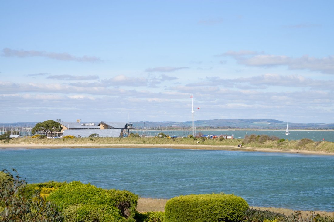 House in Hayling Island, England 3 - 18261594