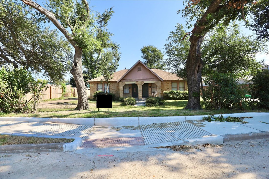 Houston, Texas, United States 5 - 18265060