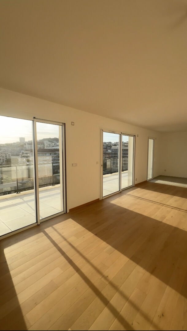 Apartment in Saint Giniez, 8e Arrondissement, Marseille 5 - 18266582