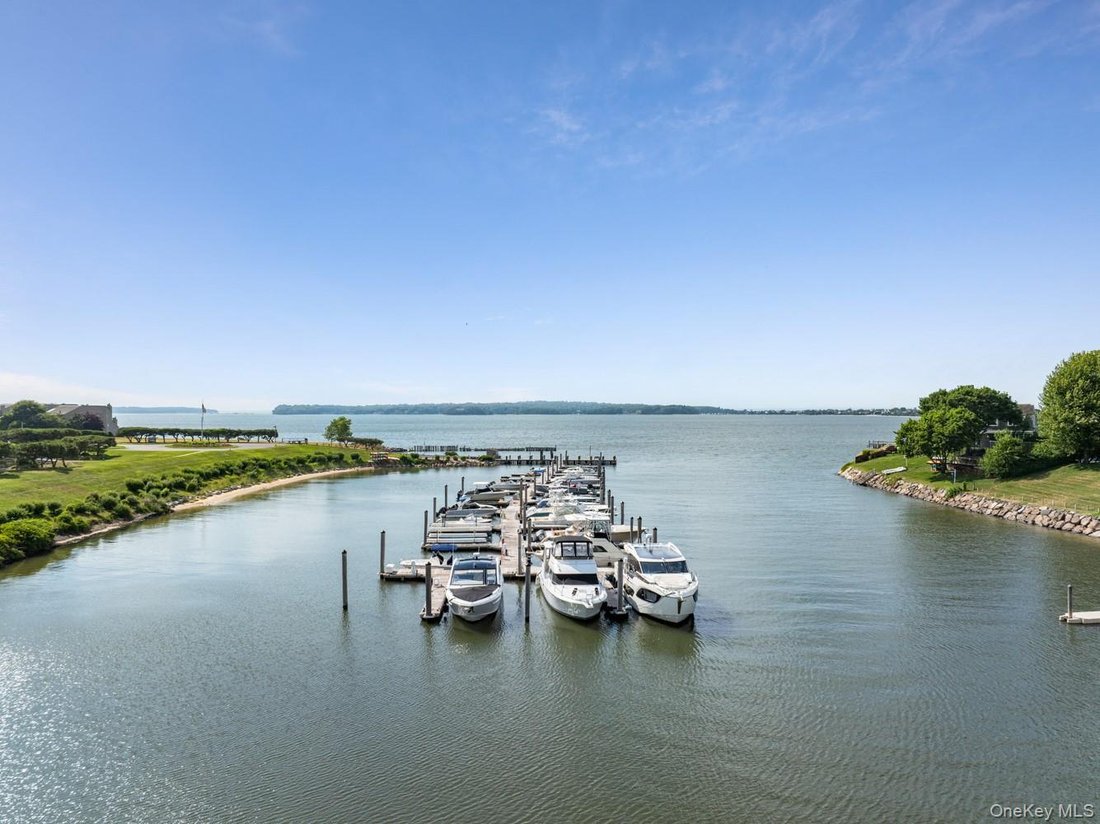 House in Northport, New York, United States 3 - 18260336