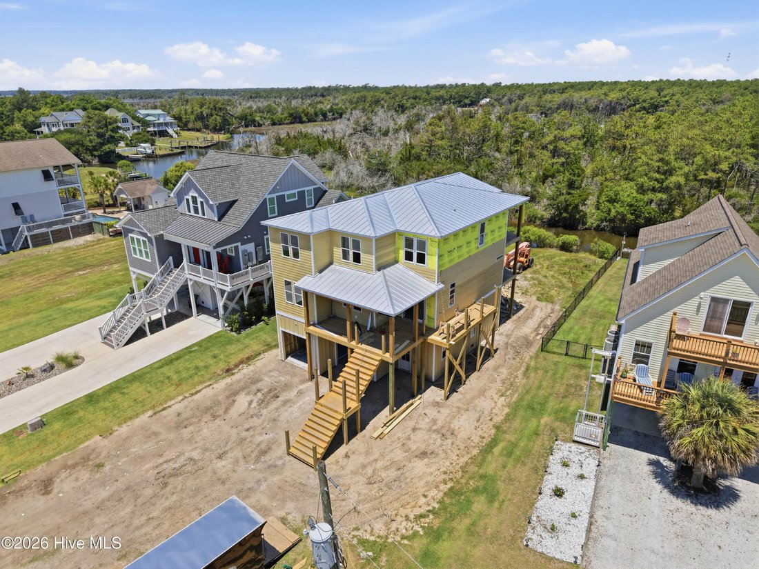 House in North Topsail Beach, North Carolina, United States 1 - 18266072