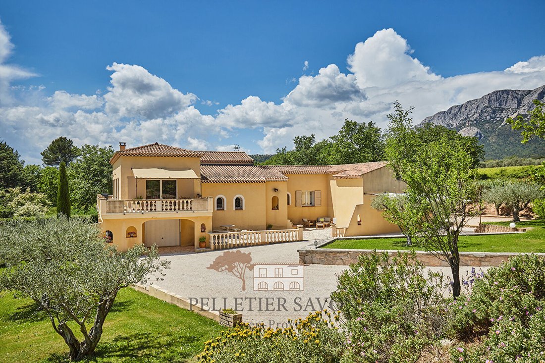 House in Puyloubier, Provence-Alpes-Côte d'Azur, France 1 - 18261386