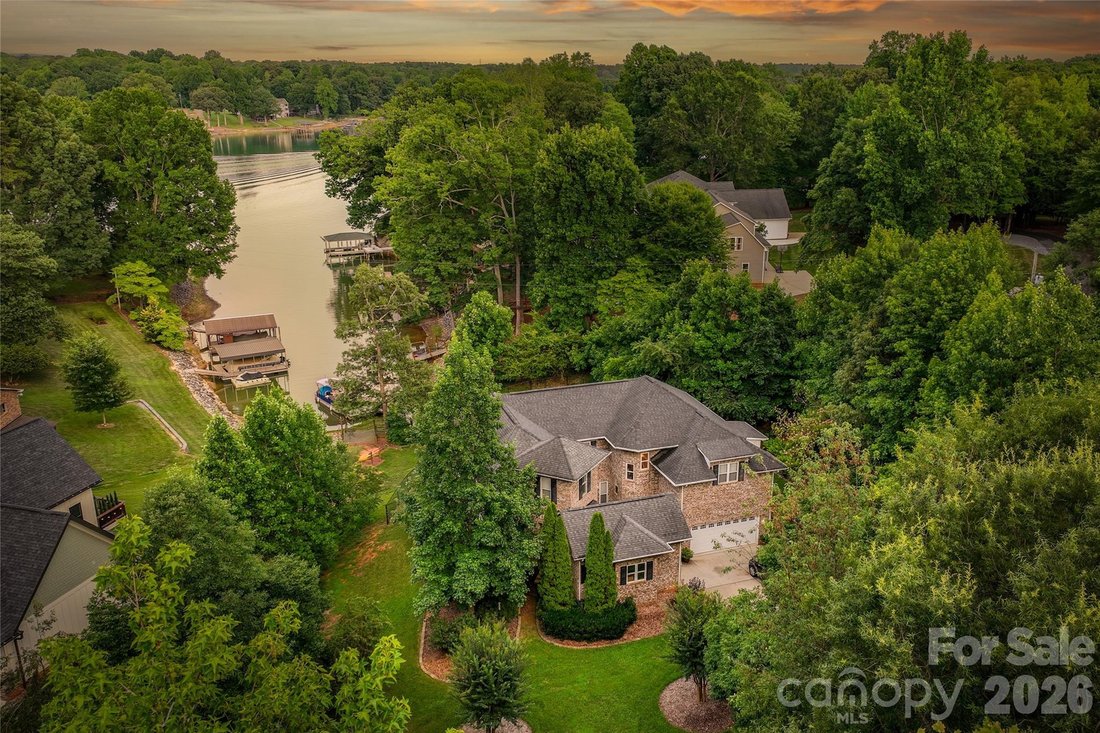 House in Lake Norman of Catawba, North Carolina, United States 1 - 18260969