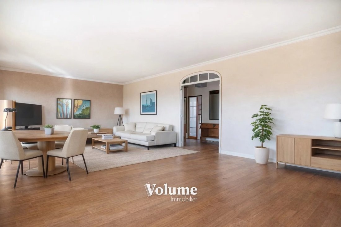 Apartment in Fontenay-sous-Bois, Ile-de-France, France 3 - 17540034