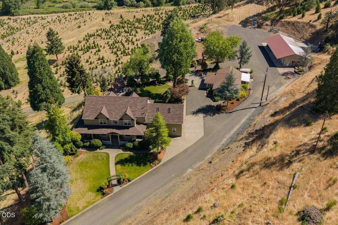 House in Oakland, Oregon, United States 3 - 18263068
