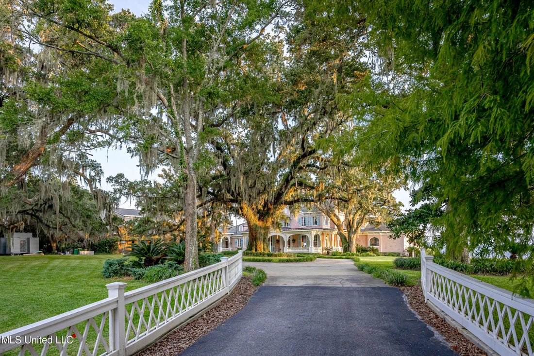 House in Ocean Springs, Mississippi, United States 2 - 18263211