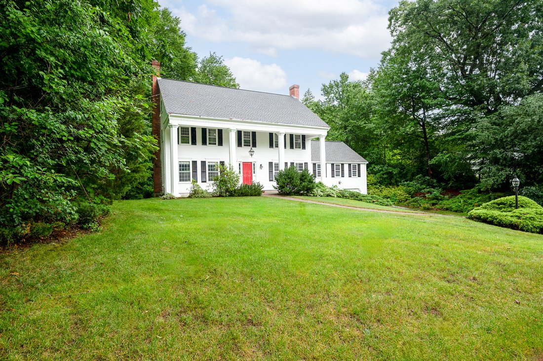 House in Westborough, Massachusetts, United States 2 - 18262397