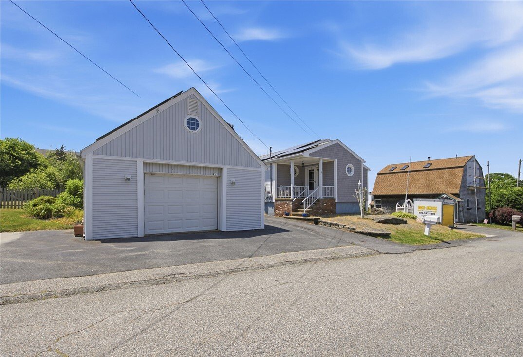 House in Tiverton, Rhode Island, United States 2 - 18263526