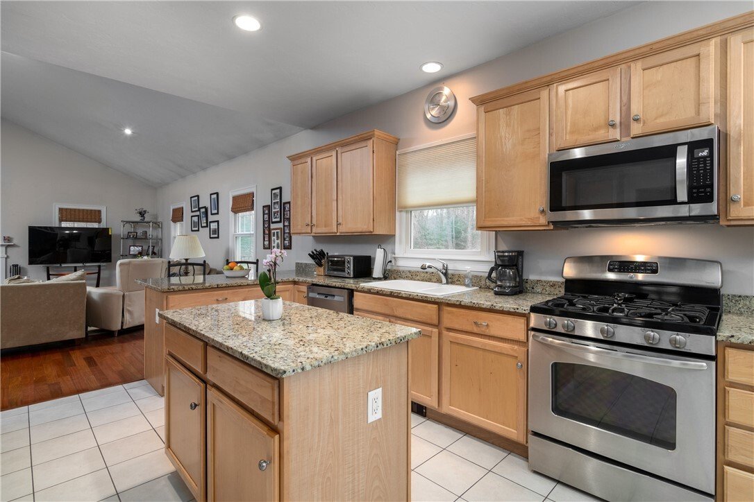 House in South Kingstown, Rhode Island, United States 3 - 18263485