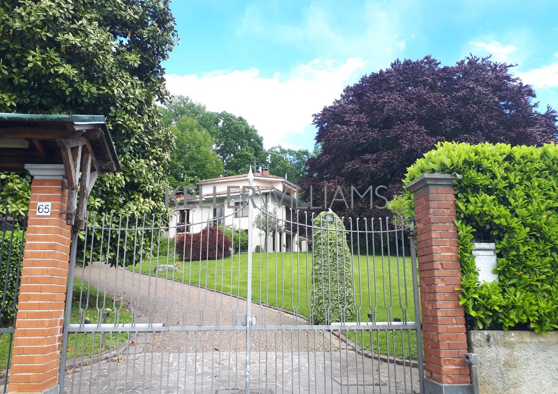 House in Merate, Lombardy, Italy 3 - 18263026