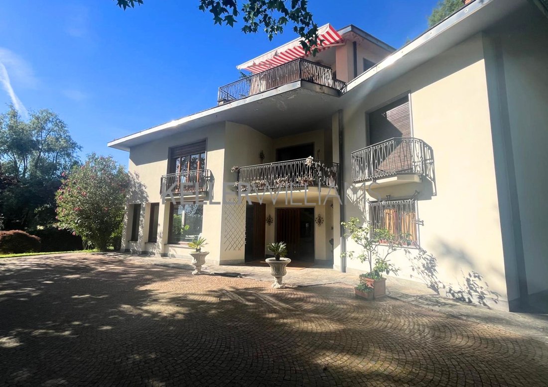House in Merate, Lombardy, Italy 1 - 18263026