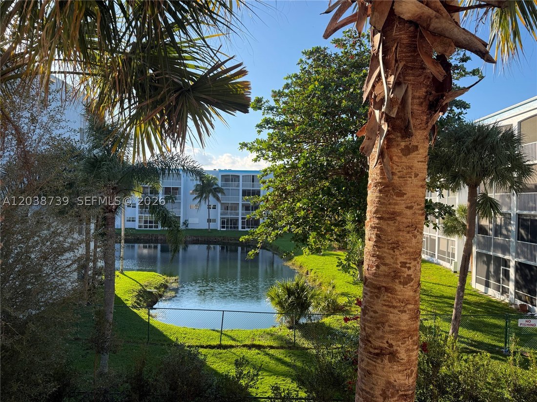 Condo in Dania Beach, Florida, United States 1 - 18260887