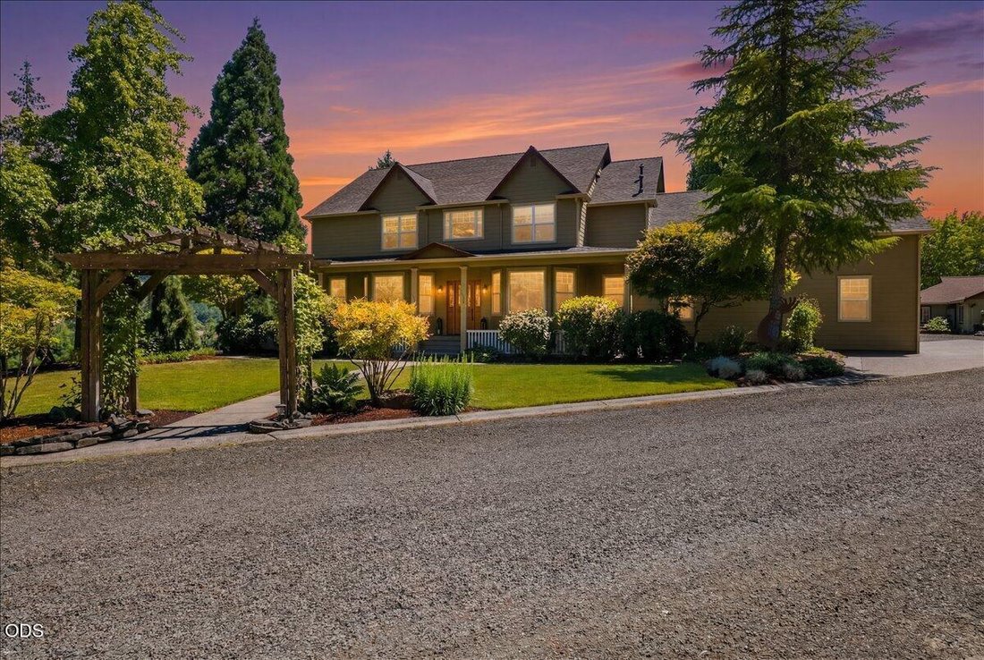 House in Oakland, Oregon, United States 1 - 18263068