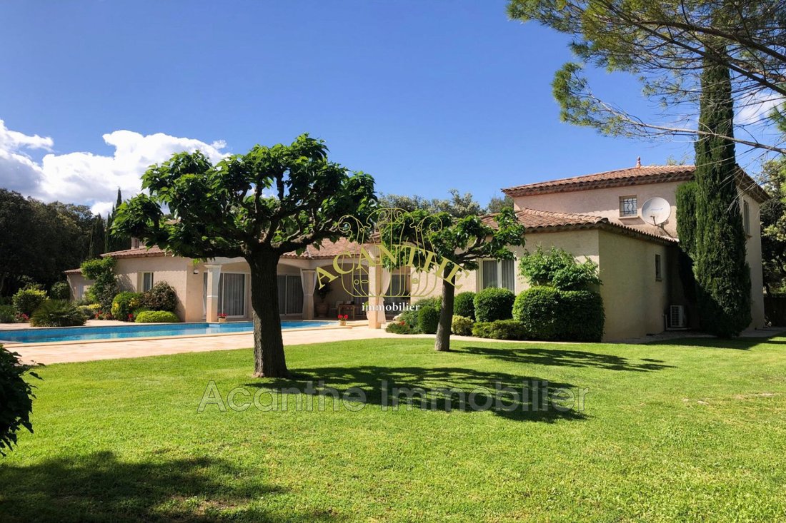 Villa in Centre Ville, Castries, France 2 - 18261609