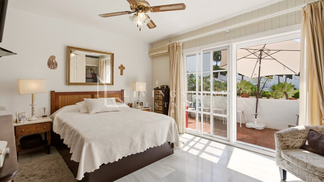 Townhouse in Estepona, Andalusia, Spain 4 - 18260428