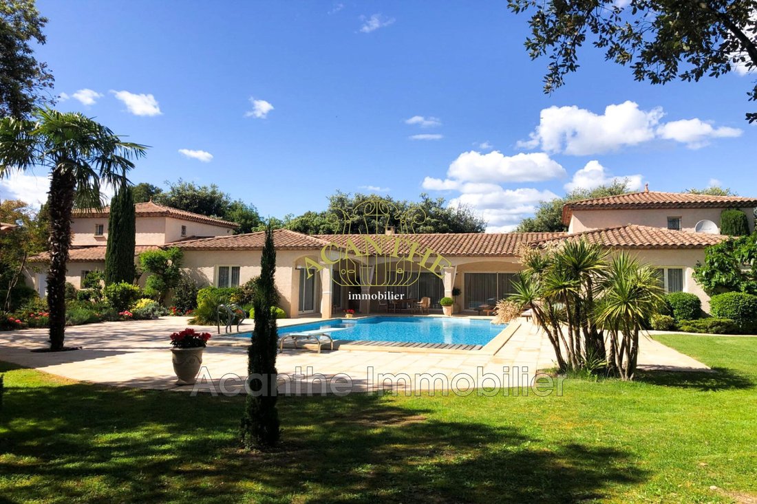 Villa in Centre Ville, Castries, France 1 - 18261609