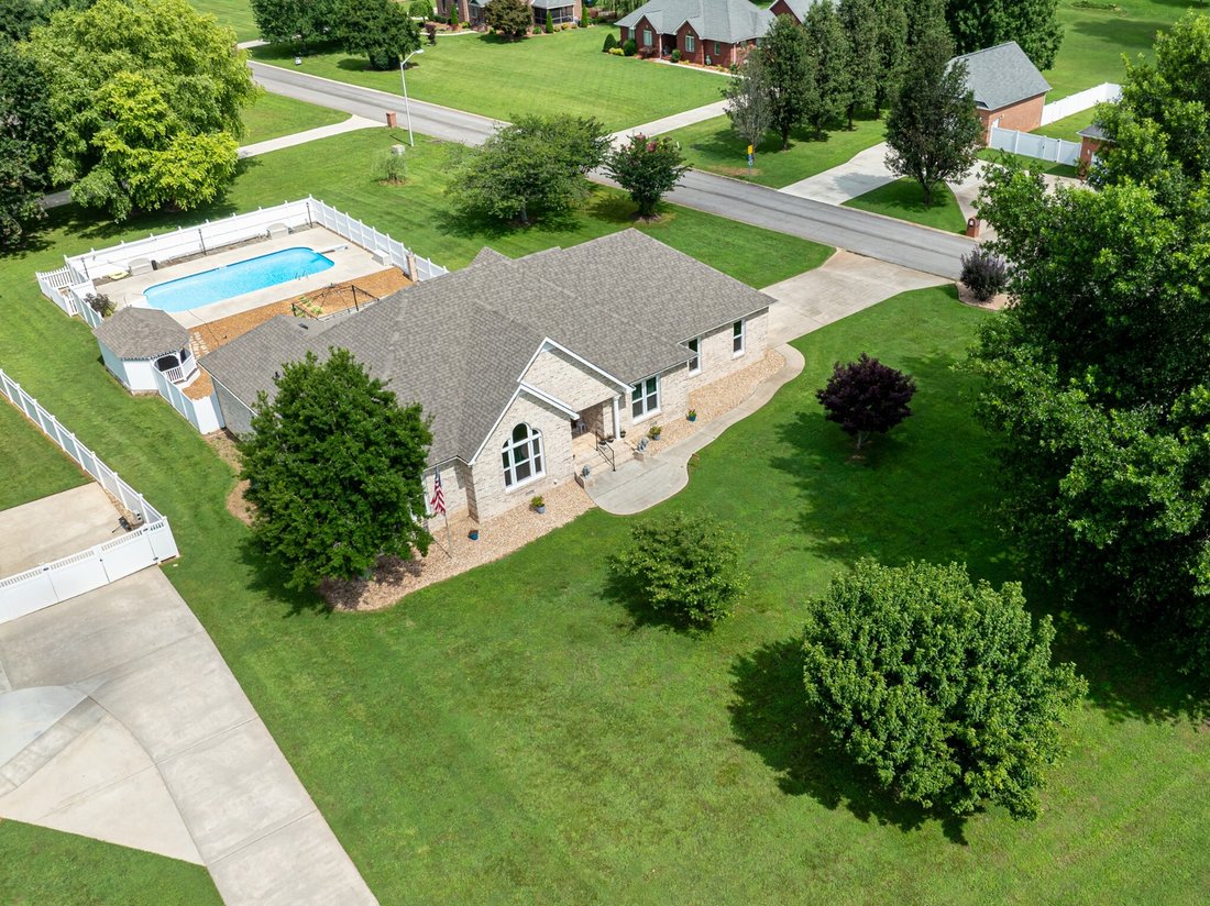 House in Estill Springs, Tennessee, United States 3 - 17531048