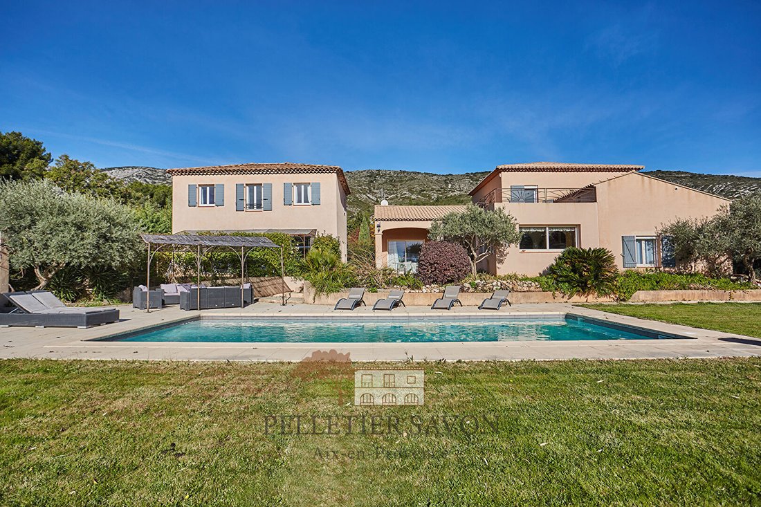 Estate in Granettes-Jauberte-Sainte Anne, Aix-en-Provence, France 1 - 18261315