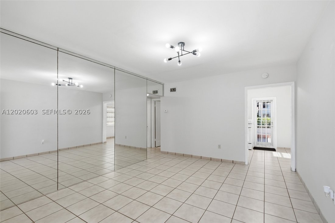 Apartment in Miami, Florida, United States 4 - 17957972