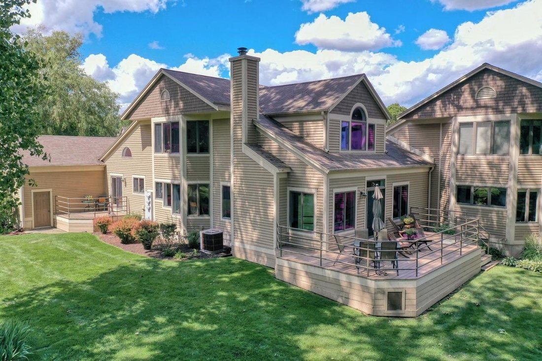 Condo in Pewaukee, Wisconsin, United States 1 - 18207452