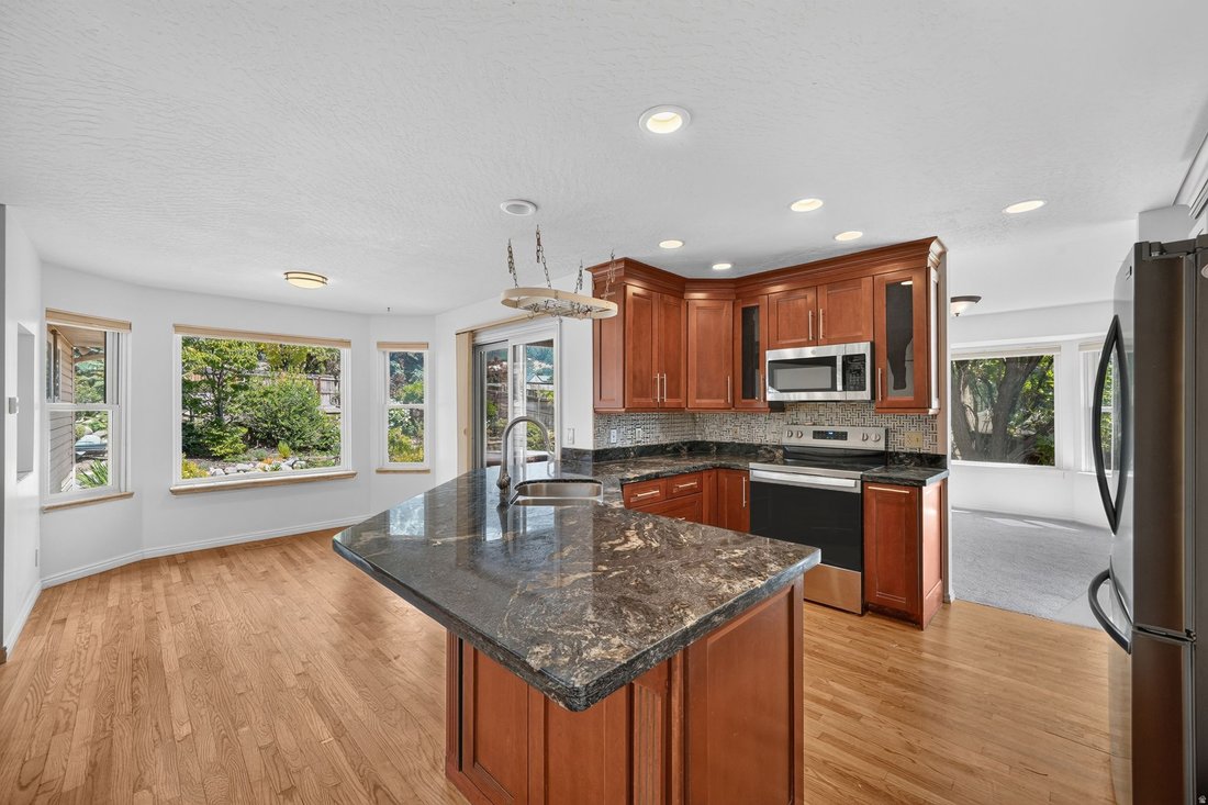 House in Sandy, Utah, United States 5 - 18260924